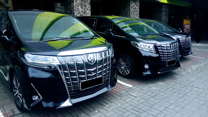 Rental Mobil Pernikahan di Jakarta Barat