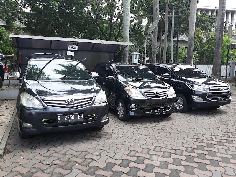 Rental Mobil Pernikahan di Jakarta Pusat